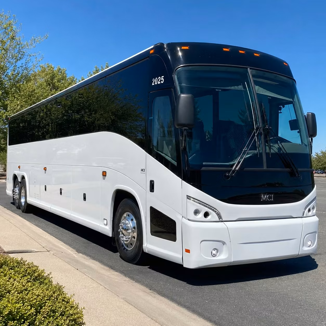 comparing long distance bus options out of des moines has never been this fast