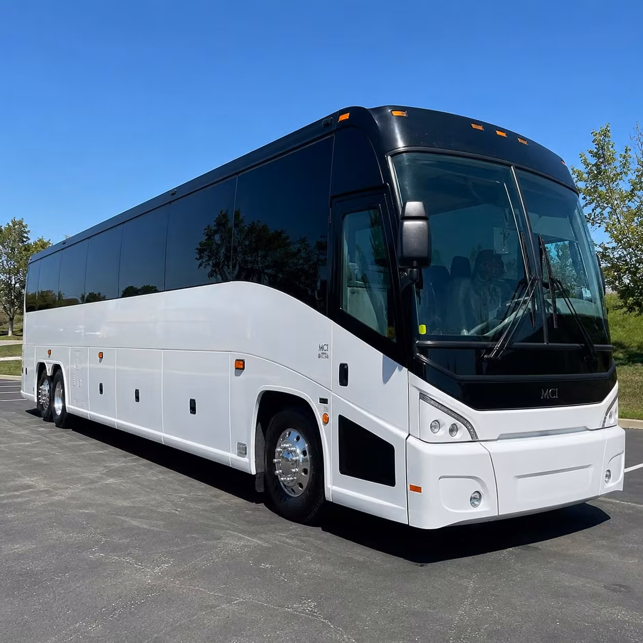 group airport transfers to des moines international airport made simple