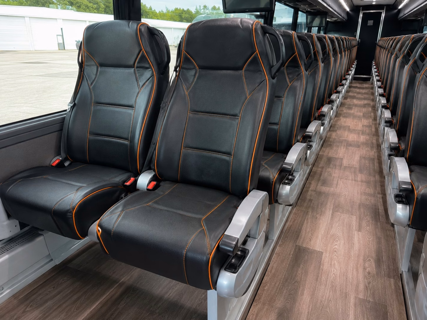 group transportation to wells fargo arena for iowa wild and iowa barnstormers games